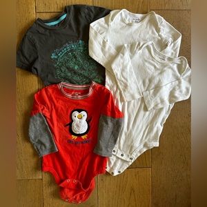 5/$20* Lot of 4 soft play tops. 3 long sleeve onesies & 1 short sleeve tee- 18m